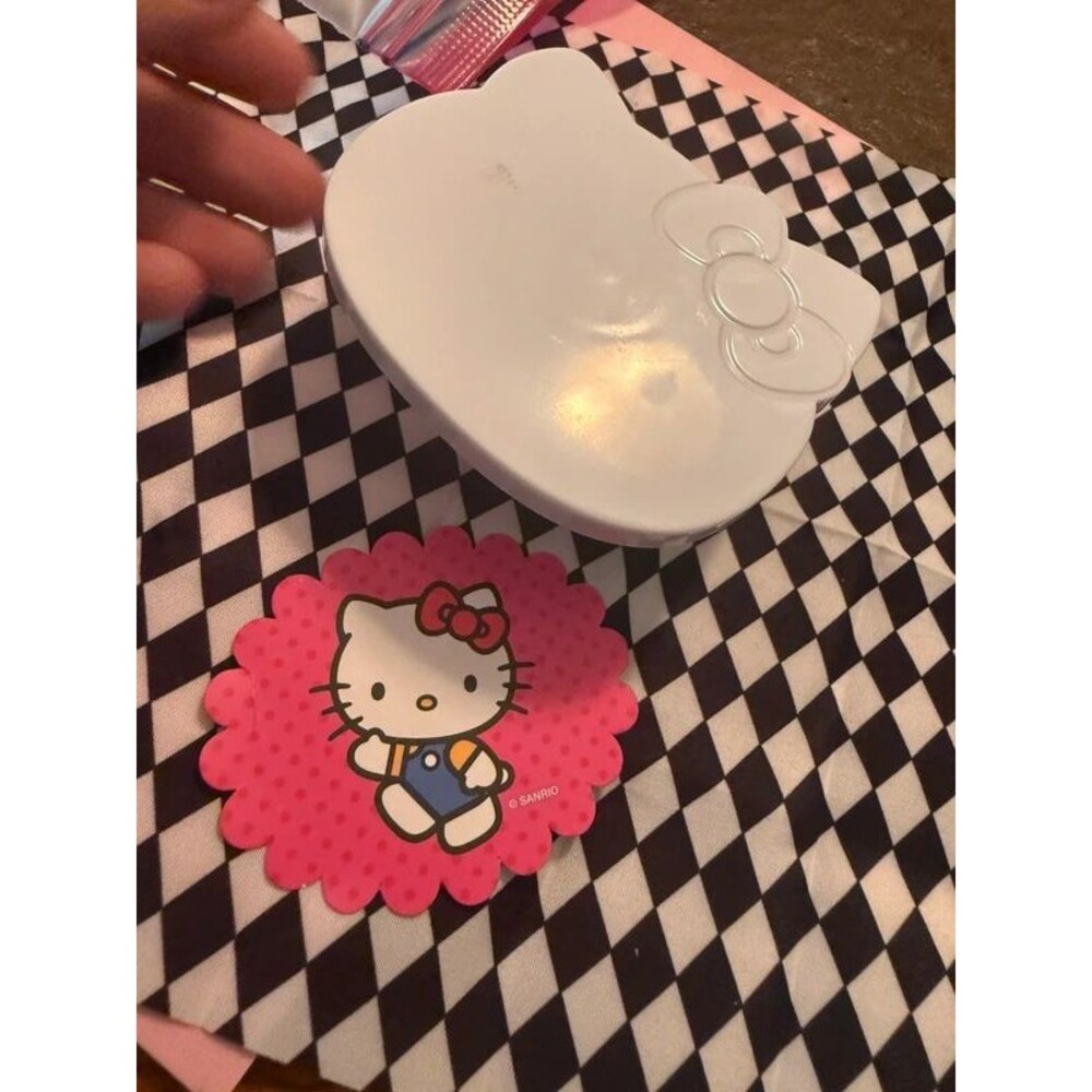 Hello kitty bundle sanrio mini trinket